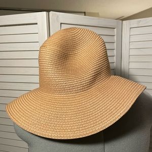 Old navy tan sun hat